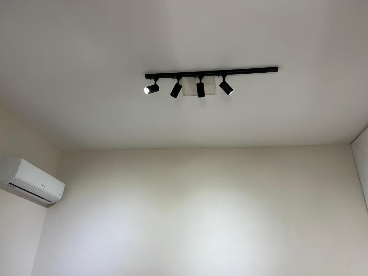 Hq Apartment In Center Тирана Екстер'єр фото