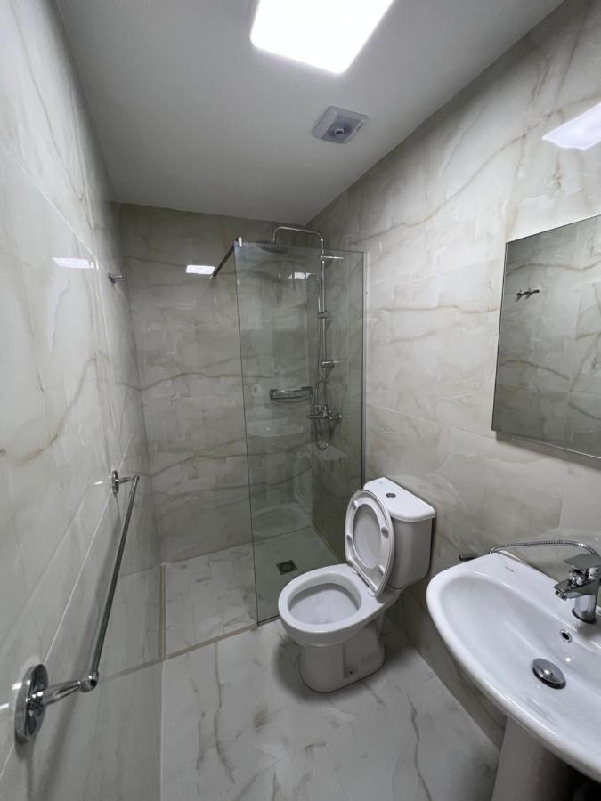 Hq Apartment In Center Тирана Екстер'єр фото